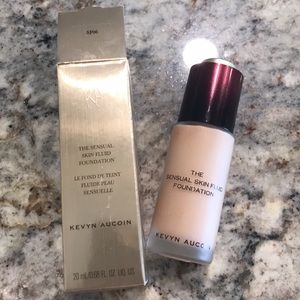 Kevyn Aucoin Sensual Skin Fluid Foundation
